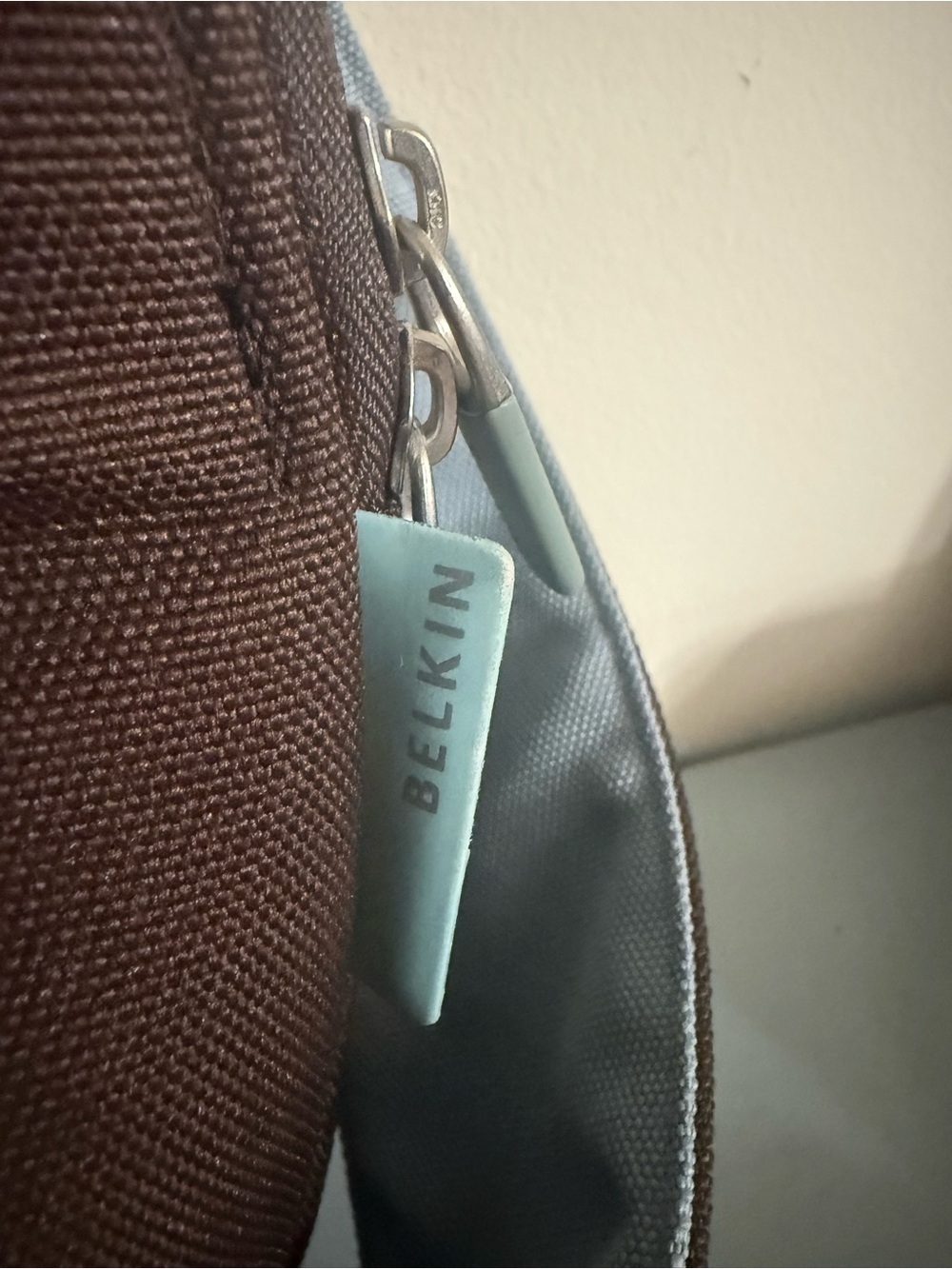 BELKIN PADDED SHOULDER STRAP LAPTOP MESSENGER BAG Brown Blue - Picture 6 of 6
